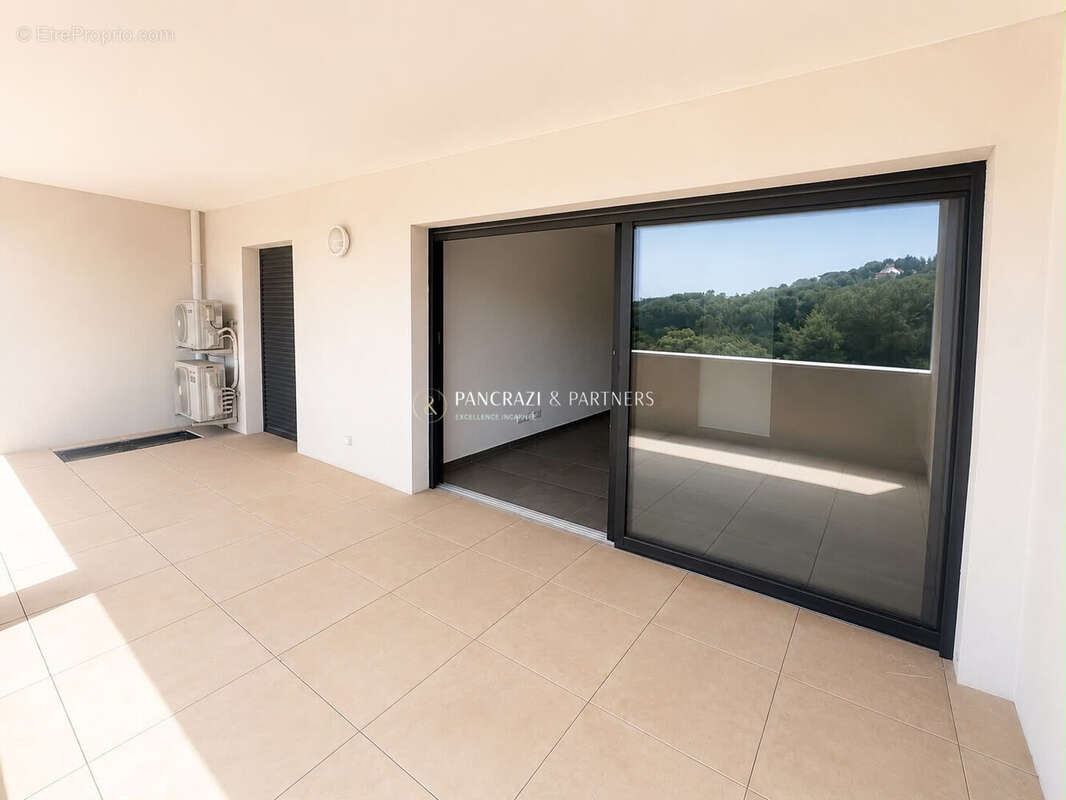 Appartement 65 m² à Pietrosella  - photo 2
