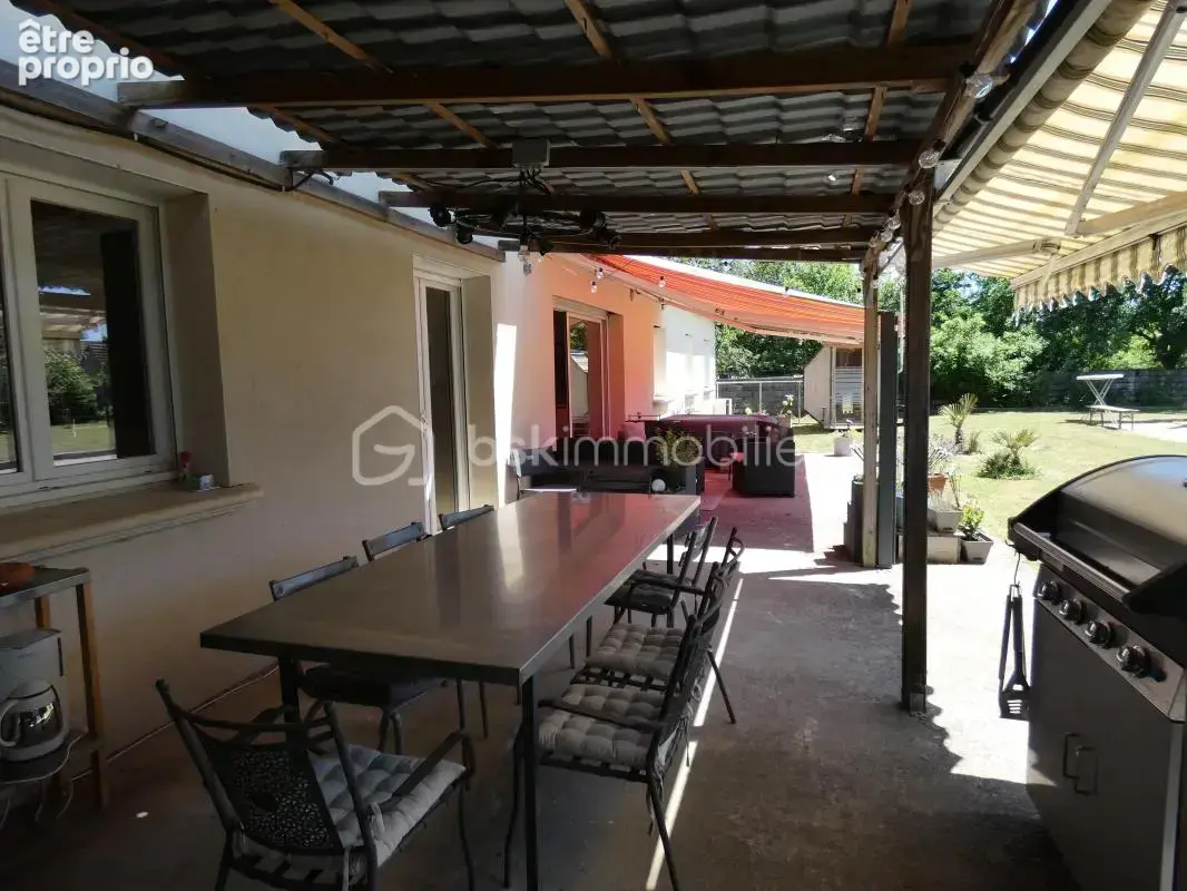 Maison contemporaine de plain-pied – 209 m² – 6 chambres – Plancher chauffant rafraîchissant – DPE A - photo 9
