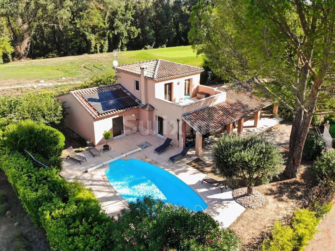 Maison à MONTBOUCHER-SUR-JABRON