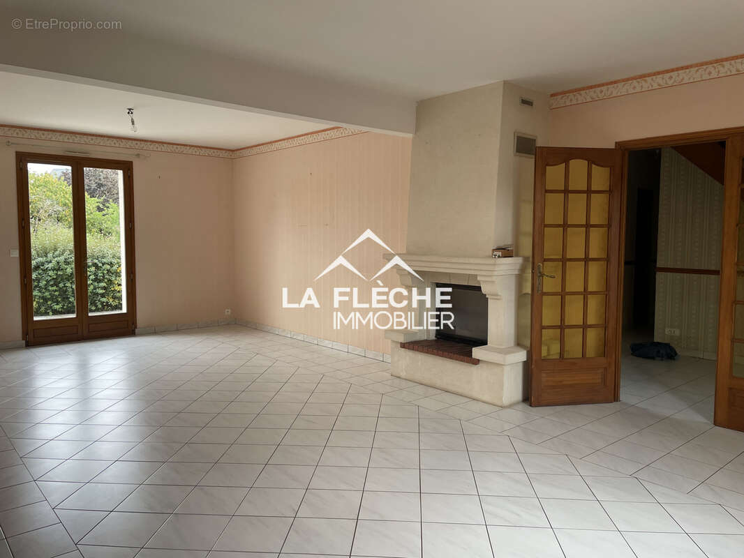 Maison au cœur du village - photo 3