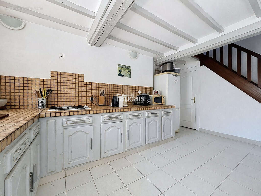 Maison 80 m² à Sainte-Honorine-Du-Fay  - photo 5