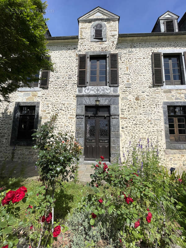 Rare enclos béarnais du XVIIe au XIXe siècle, au cœur de la vallée de Nay - photo 9
