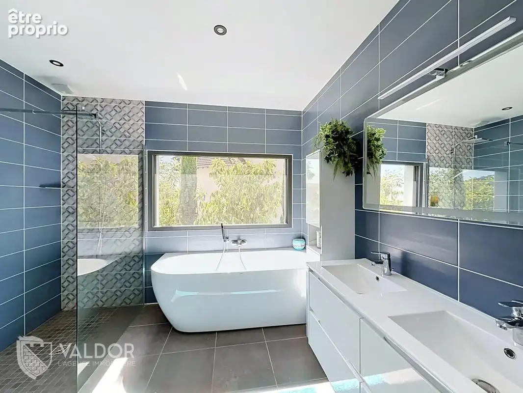 Maison contemporaine avec jaccuzi à Quincié-en-Beaujolais - photo 7