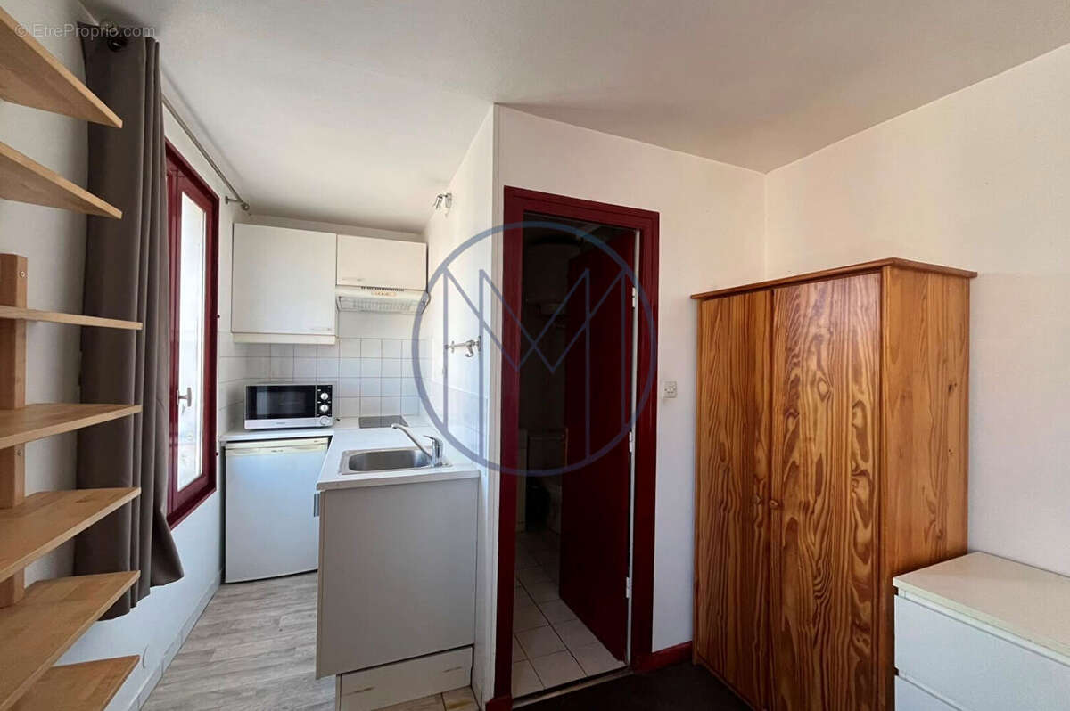 Appartement Le Chesnay  1 pièce(s) 16 m2 - photo 2