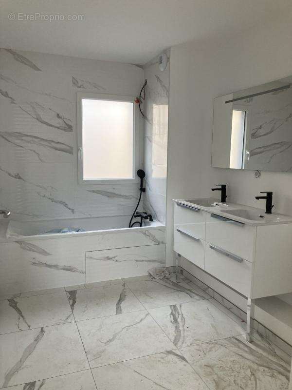 Maison à VILLEURBANNE