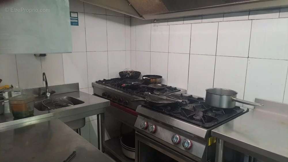 Commerce à SAINT-DENIS