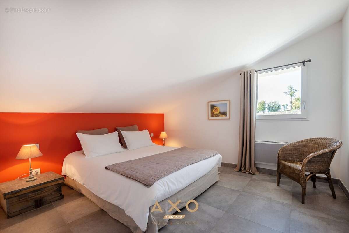 Maison à MOUSTIERS-SAINTE-MARIE