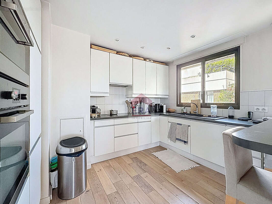 Appartement à SURESNES