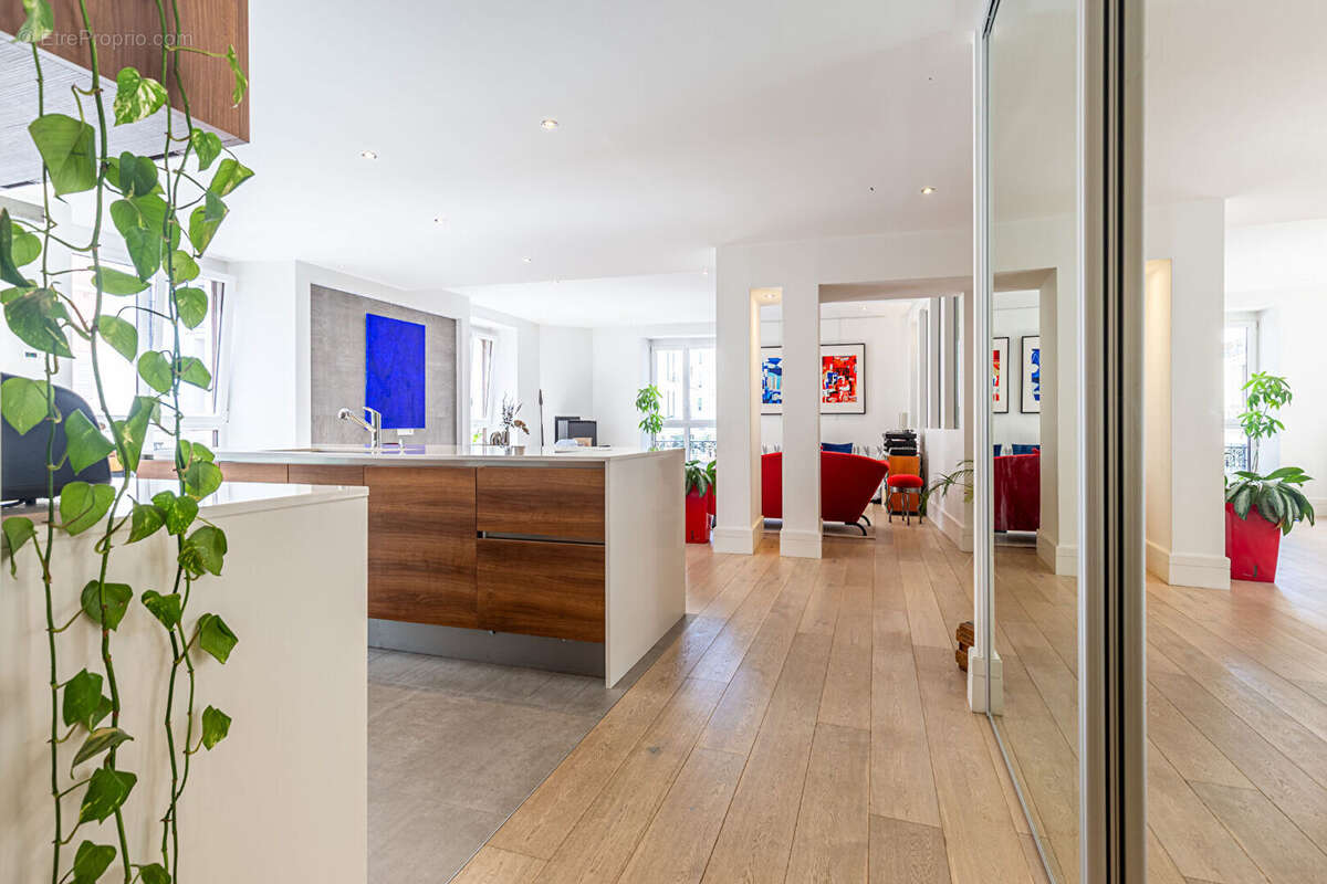 Agence immobiliere laforet - exclusivite -  annecy centre-ville - "ficus" - magnifique appartement t4 haut-de-gamme de 119.69m²  - photo 3
