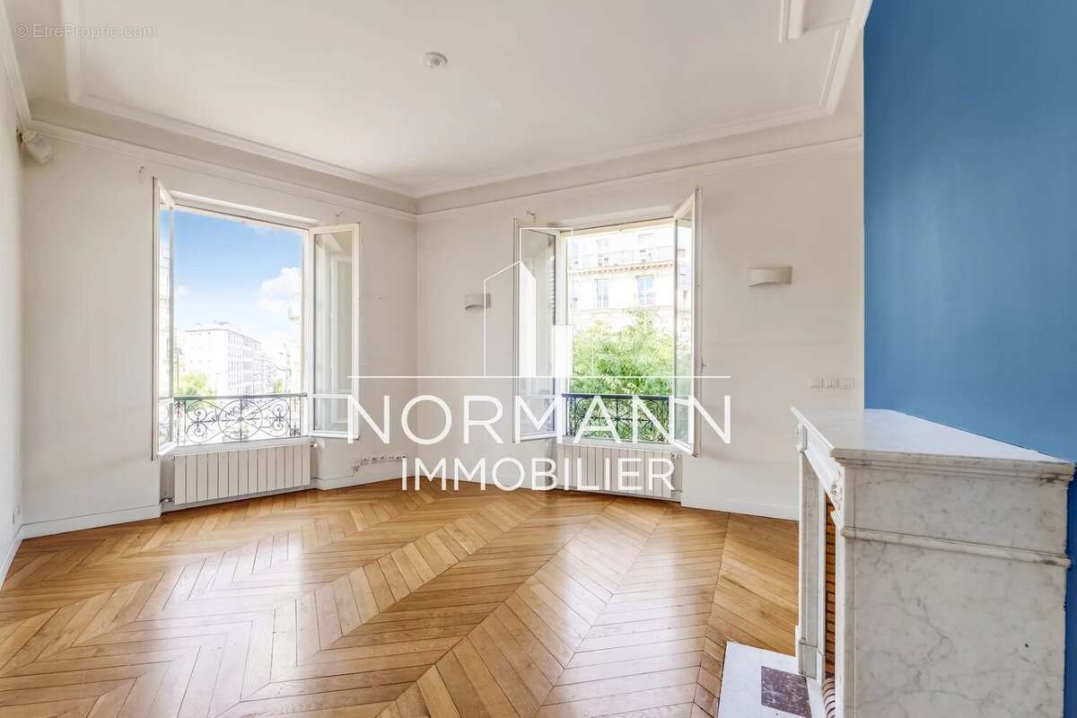 Appartement à LEVALLOIS-PERRET