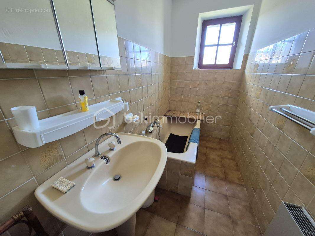 Maison à LACHAPELLE-SOUS-AUBENAS