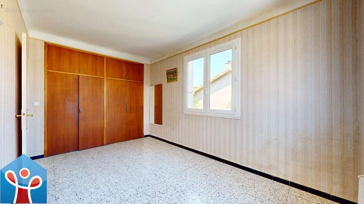 Maison avec garage à rénover à Béziers - photo 11