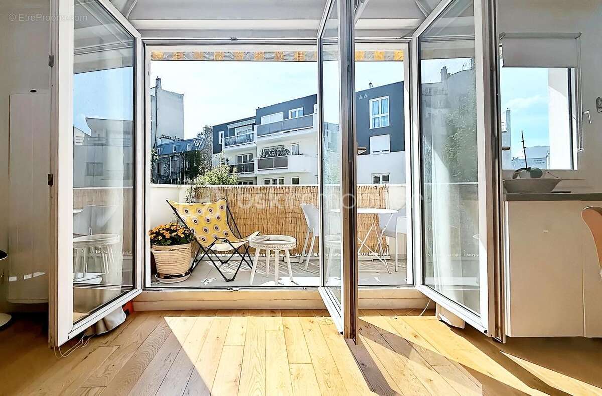 Appartement à PARIS-19E