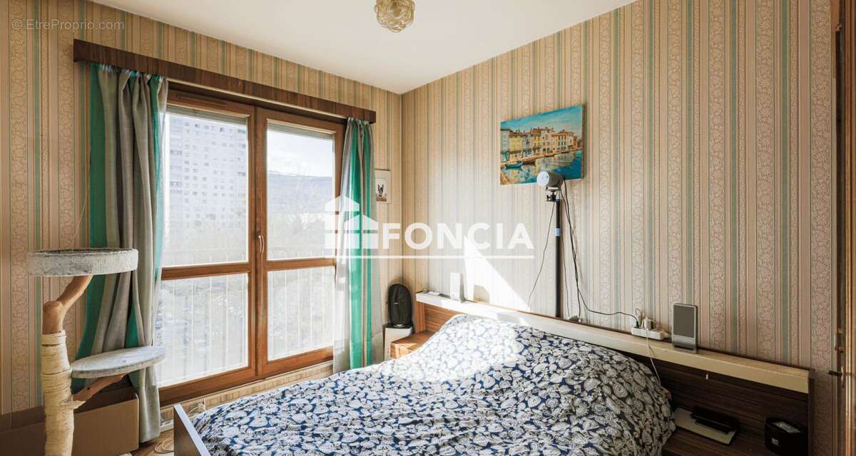 Appartement à ECHIROLLES