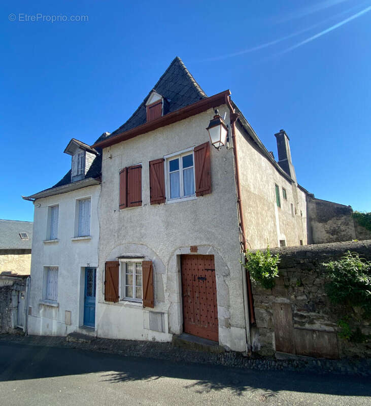 Maison à OLORON-SAINTE-MARIE