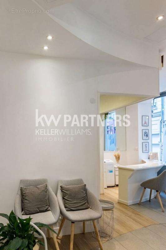 Commerce à PARIS-18E