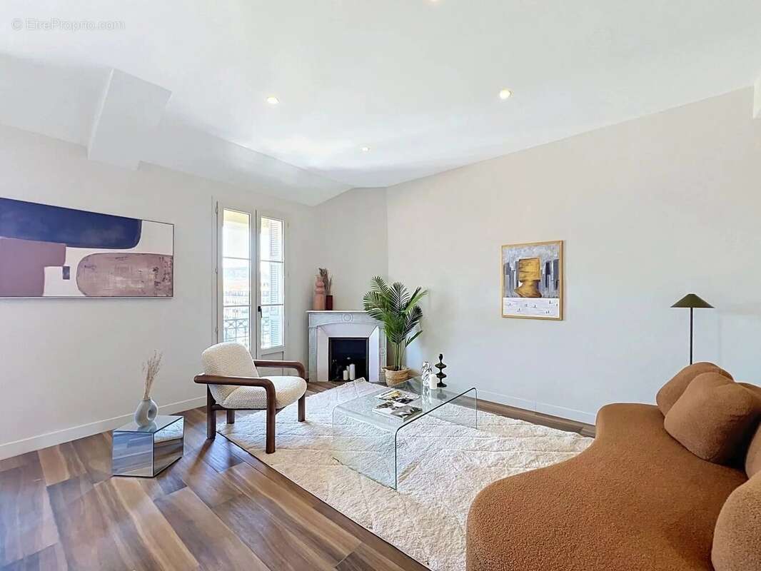 3 pieces "tete carre" en dernier etage - photo 13