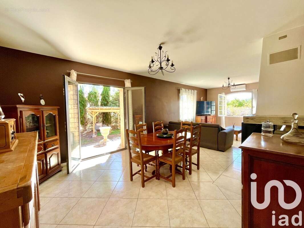 Photo 4 - Maison à PUGET-SUR-ARGENS