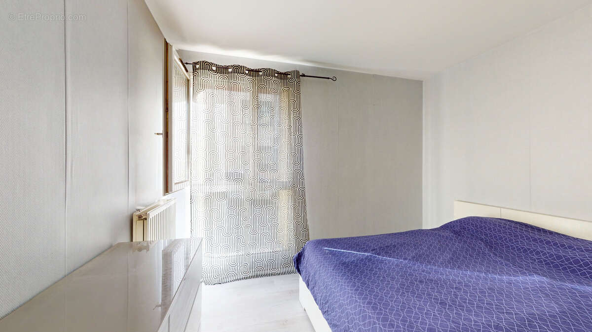 Appartement à SARTROUVILLE