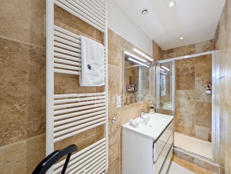 Chalon-sur-Saône (71) Appartement climatisé de Standing en Hyper-Centre – 158 m² d'Élégance et d'Histoire ! - photo 8