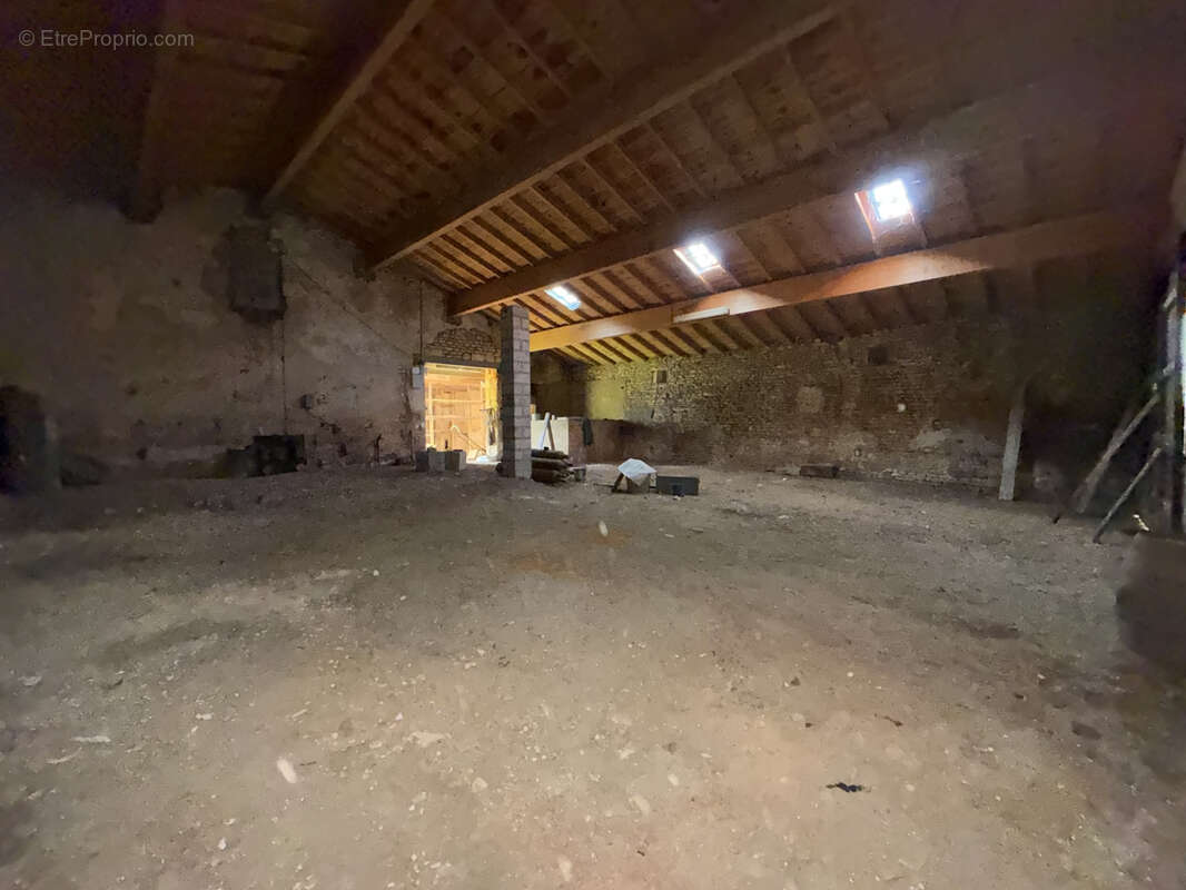 Maison à TONNAY-CHARENTE