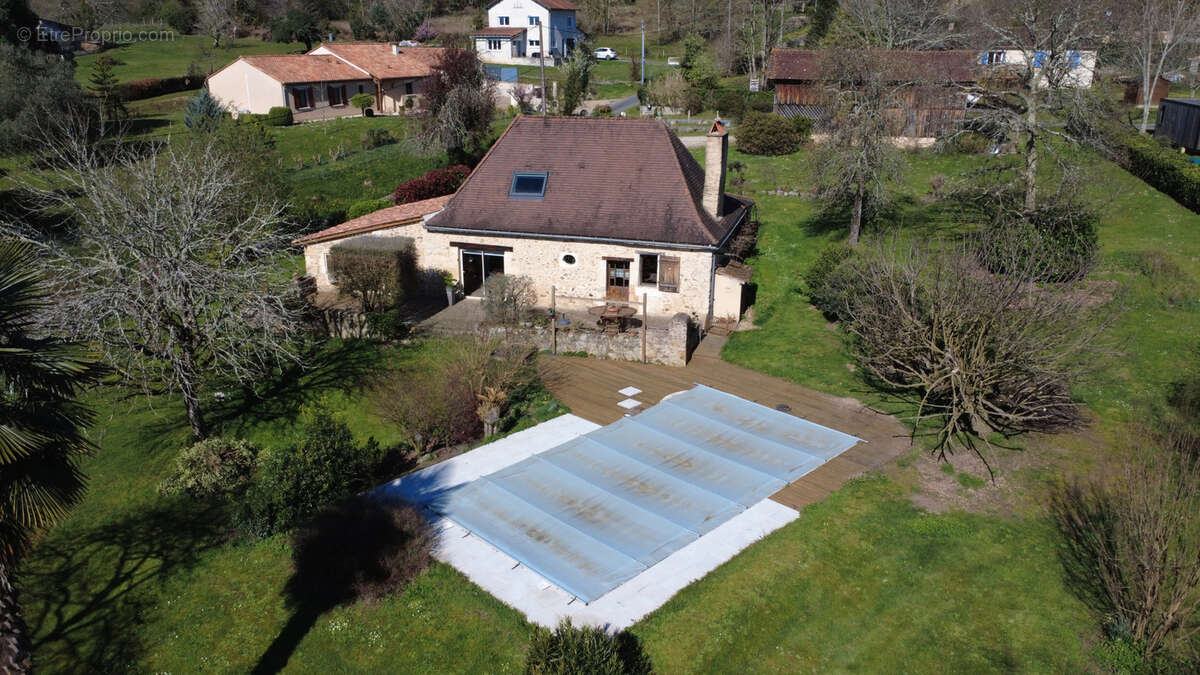 Maison à SAINT-SAUVEUR