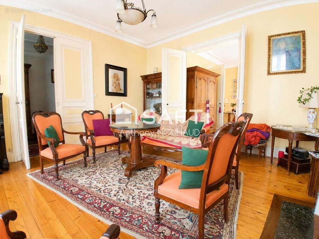 Maison 175 m² à Cognac  - photo 2