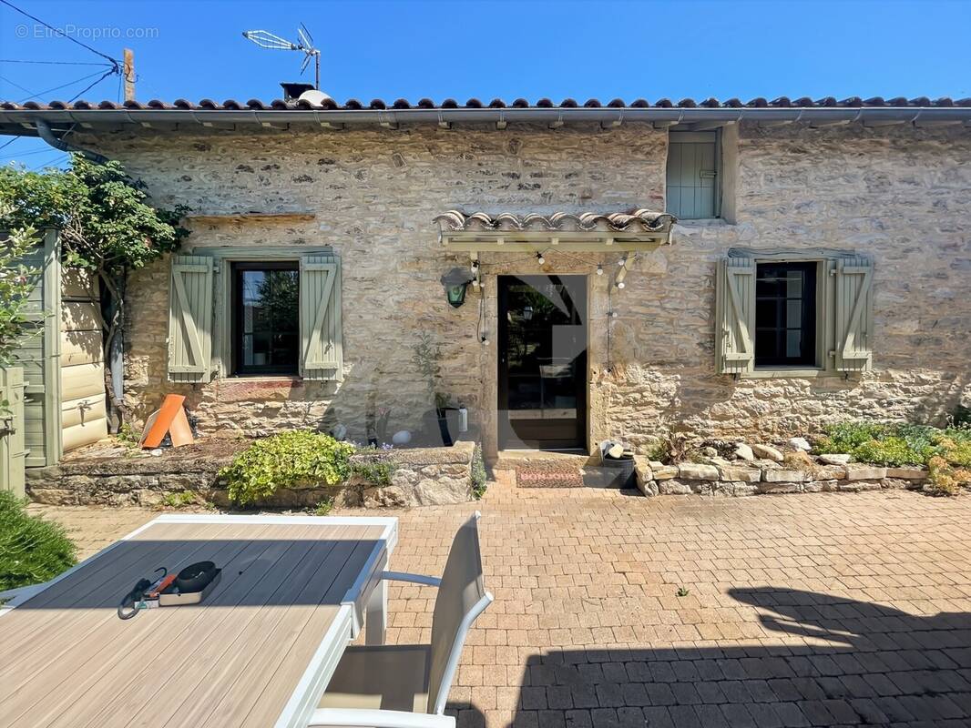 Maison à MONTRICOUX