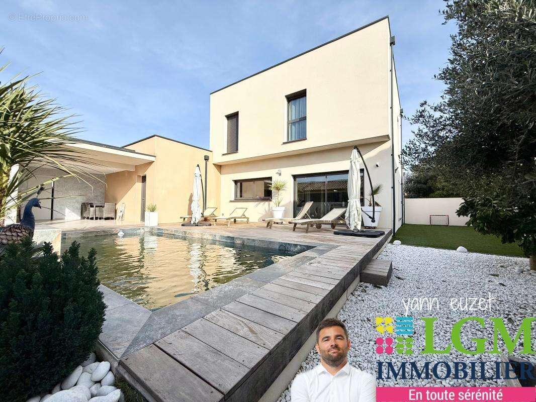 Maison à SAINT-LAURENT-D'AIGOUZE