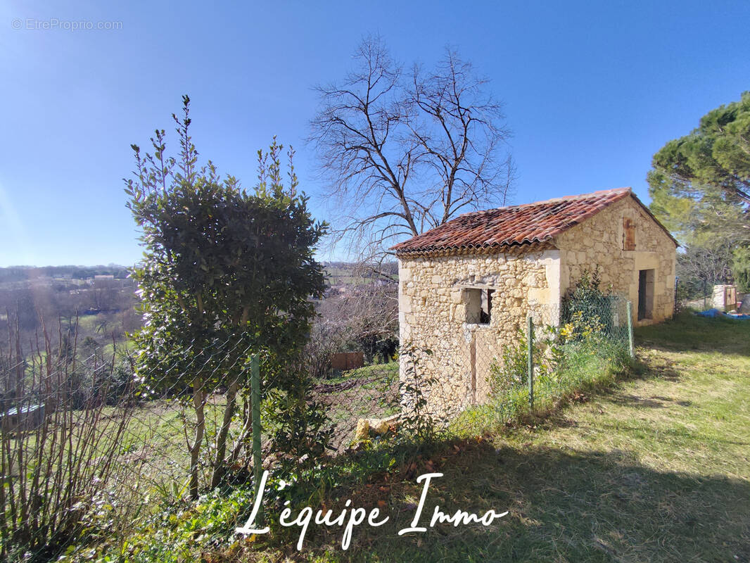 Maison à VALENCE-SUR-BAISE
