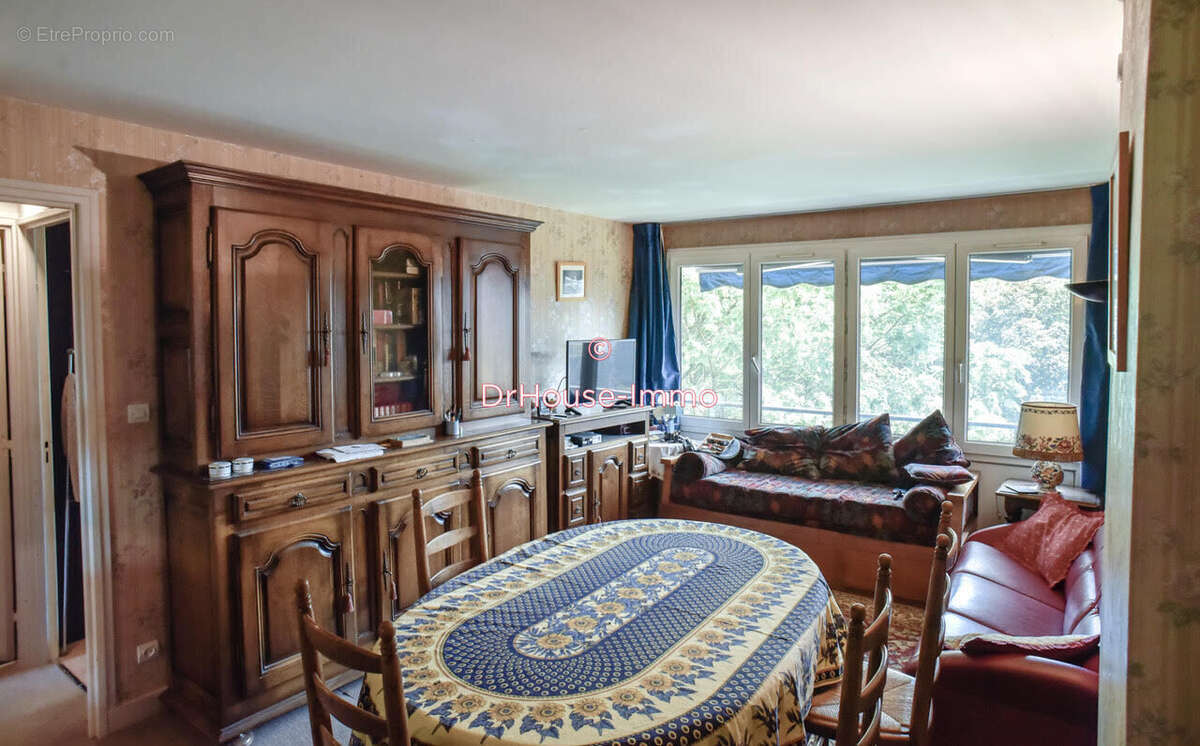Appartement à MONTROUGE