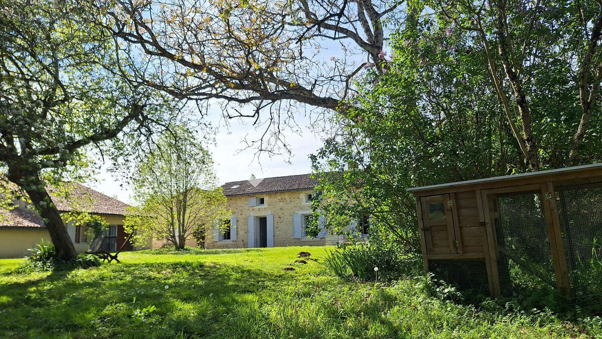 Maison à LA CHAPELLE-MOULIERE