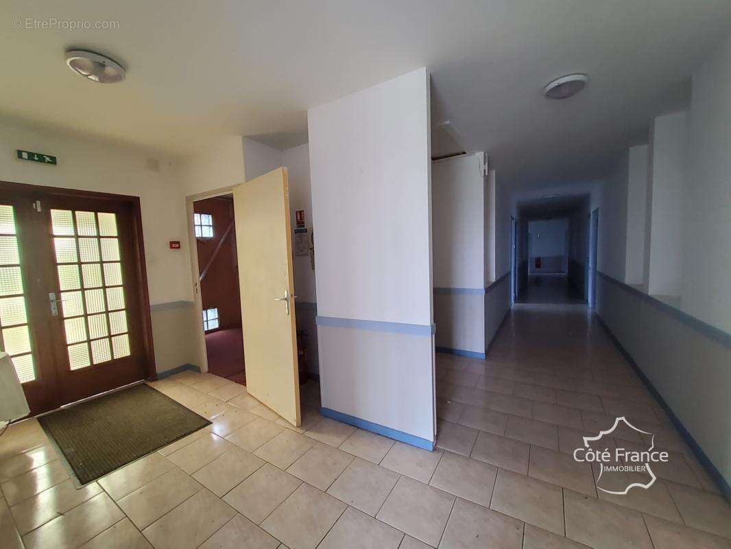 Appartement à NEUVILLE-LEZ-BEAULIEU