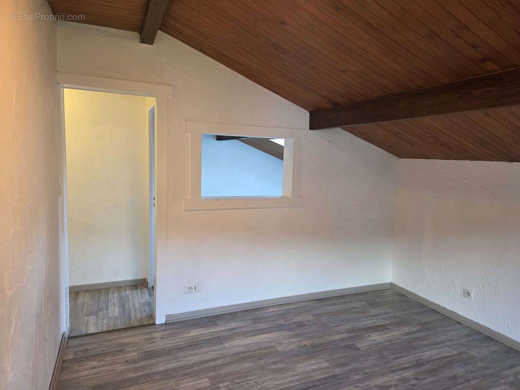 Appartement à GRANGES-NARBOZ