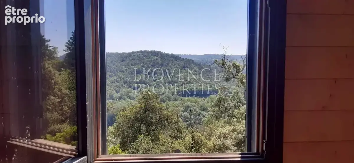 Villa 228 m², vue panoramique et terrain de 1,3 hectare - photo 16