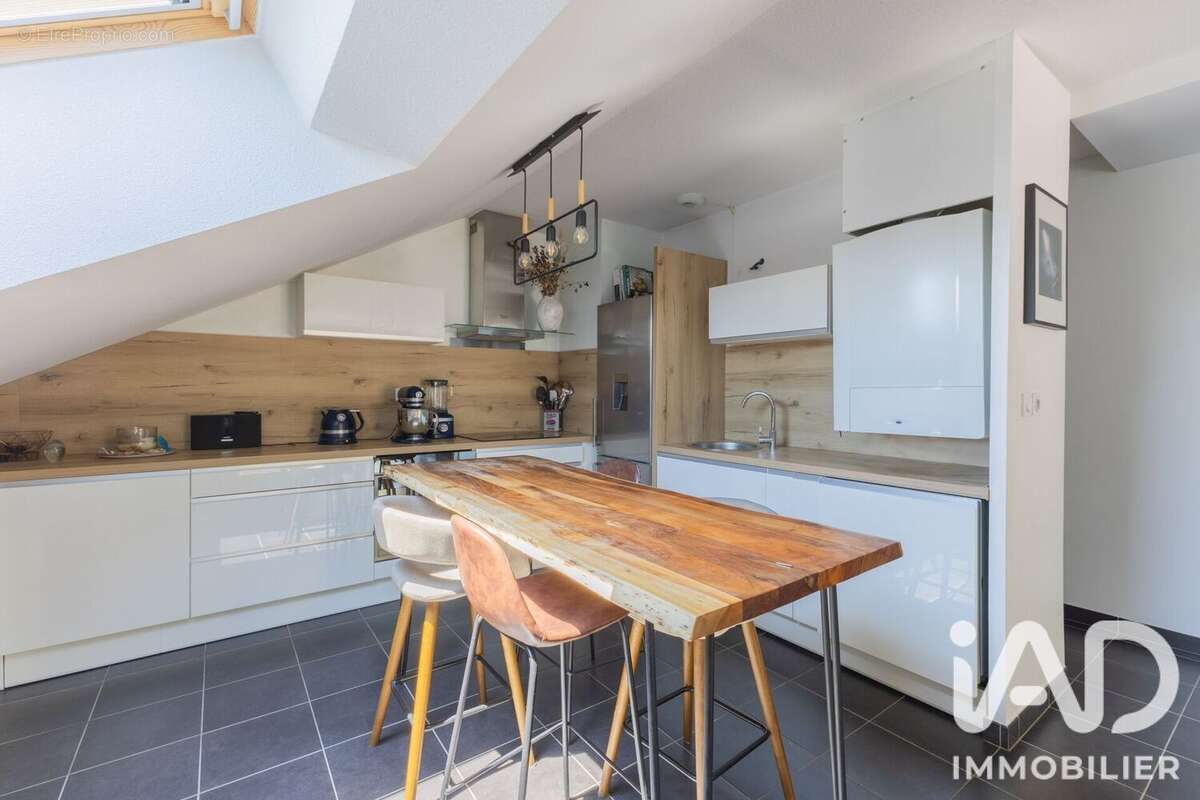 Appartement 79 m² à Saint-Jeoire-Prieure  - photo 2