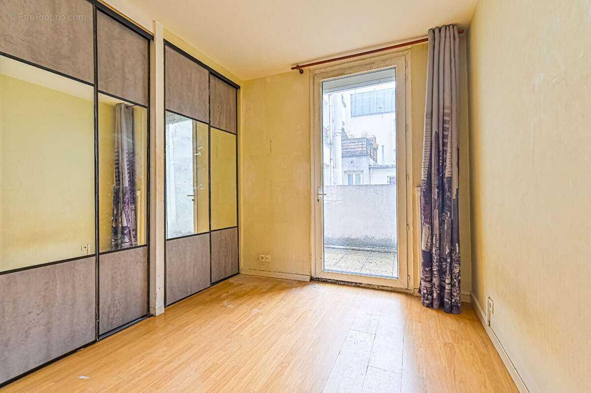 Appartement à PARIS-20E