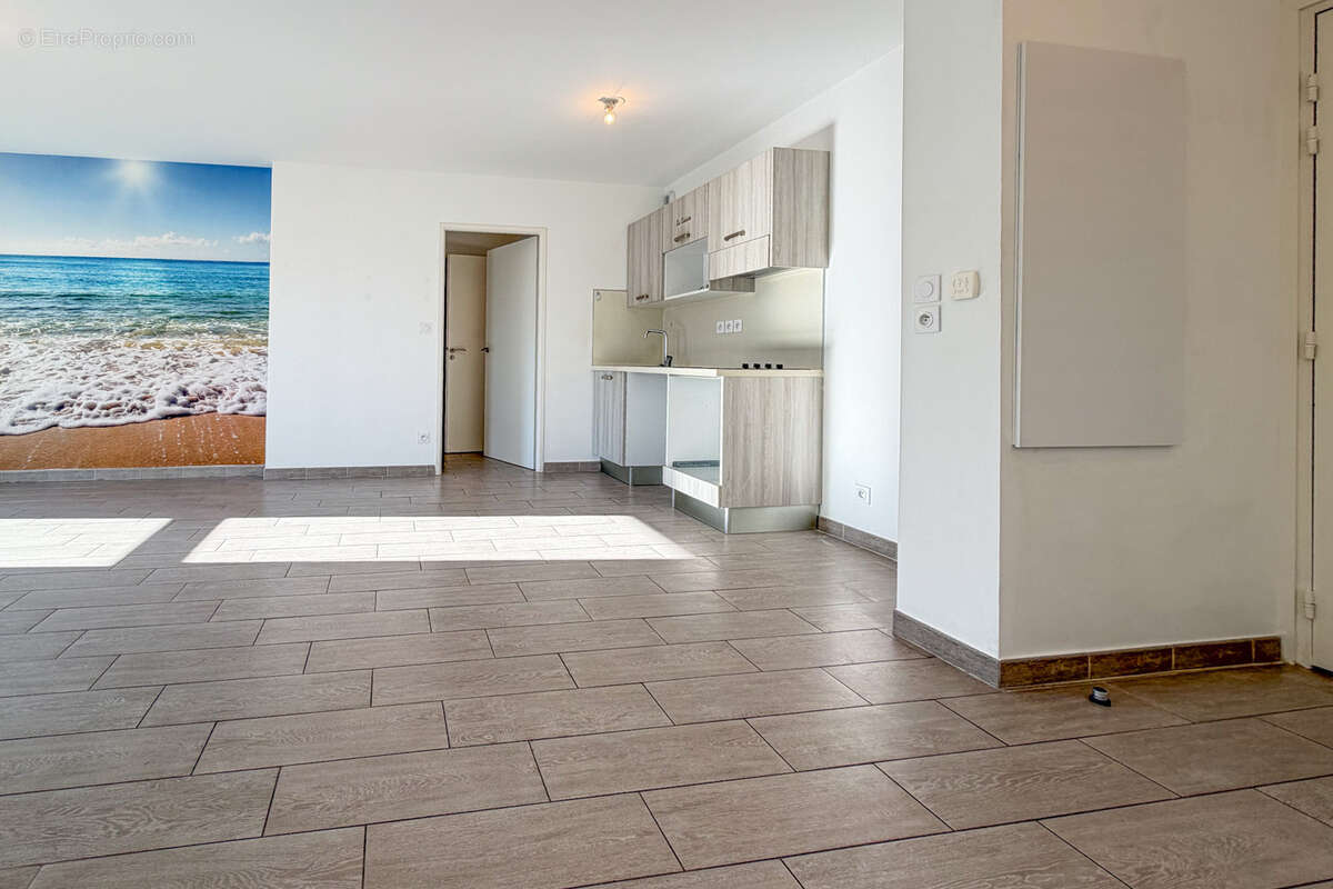 Appartement à LA LONDE-LES-MAURES