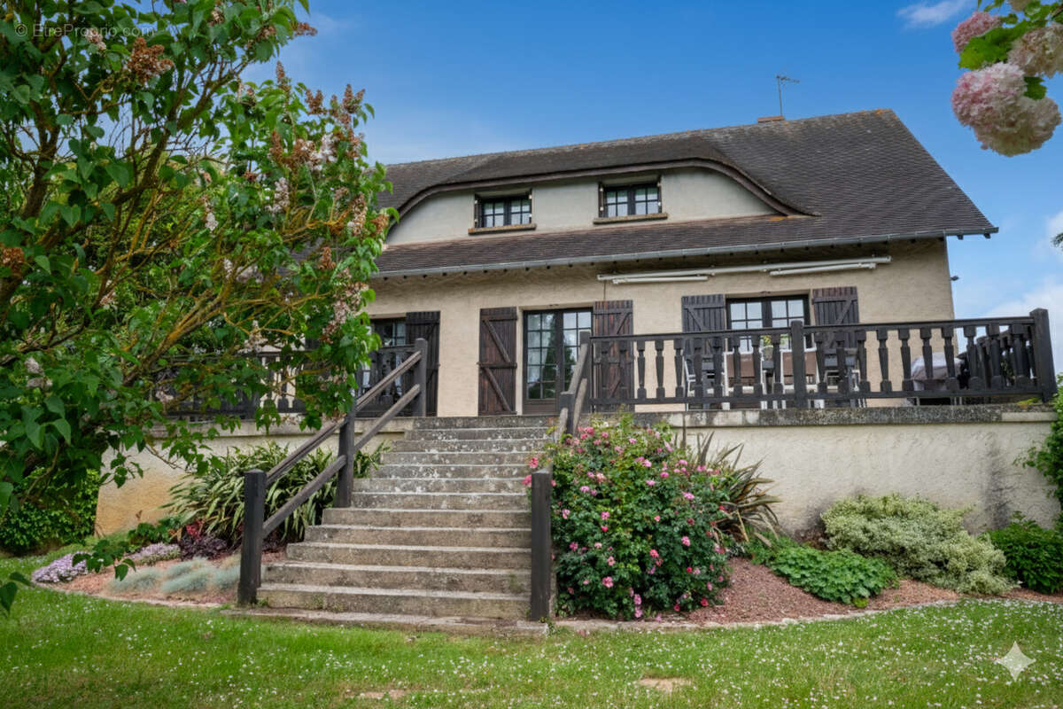 Maison à NOGENT-LE-ROI