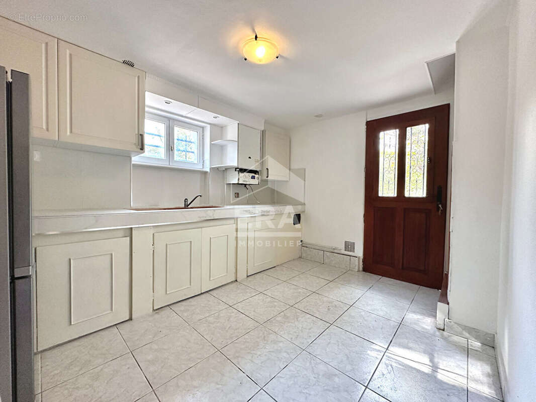 Maison à BAGNEAUX-SUR-LOING