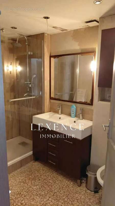 Appartement à LA FARE-LES-OLIVIERS