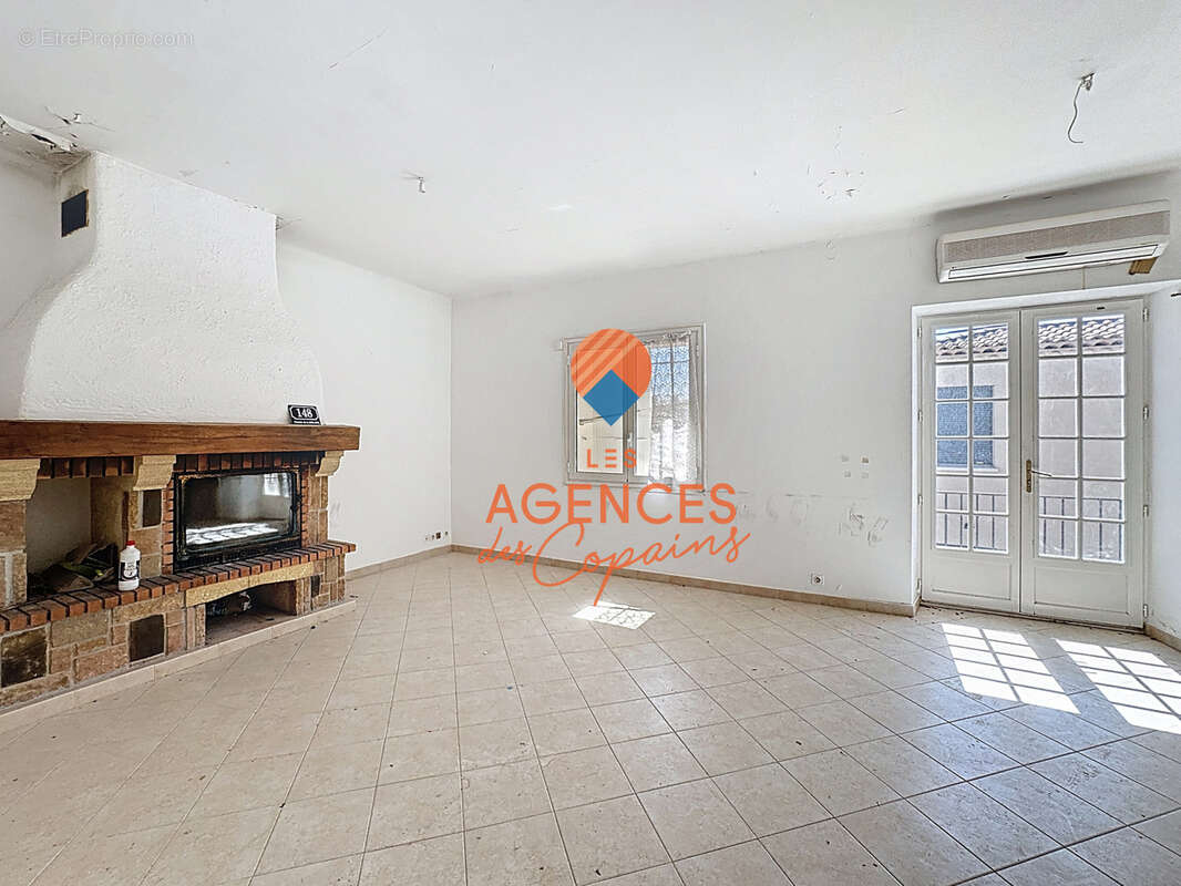 Appartement à SAINT-CYR-SUR-MER