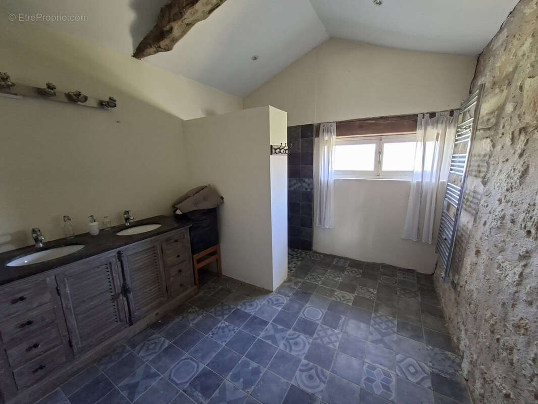 Maison à SAINT-PUY