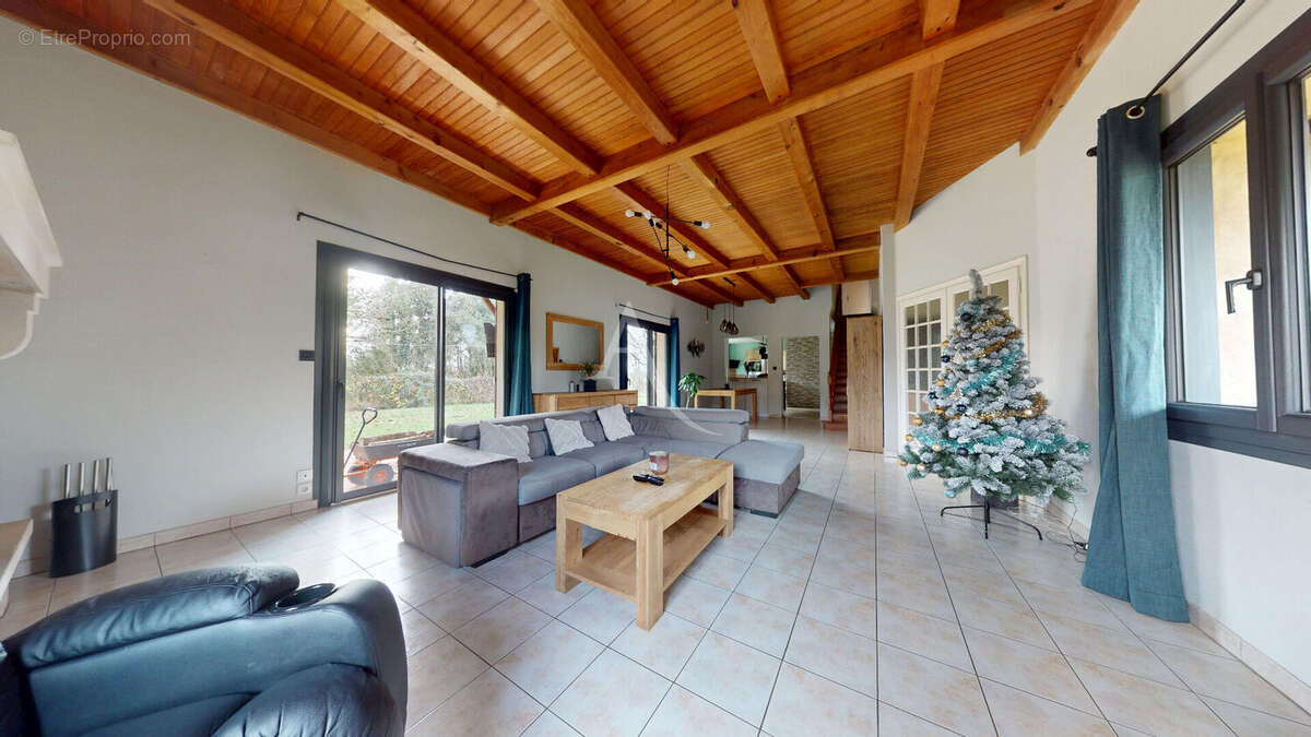 Maison à SAINT-SAUVANT