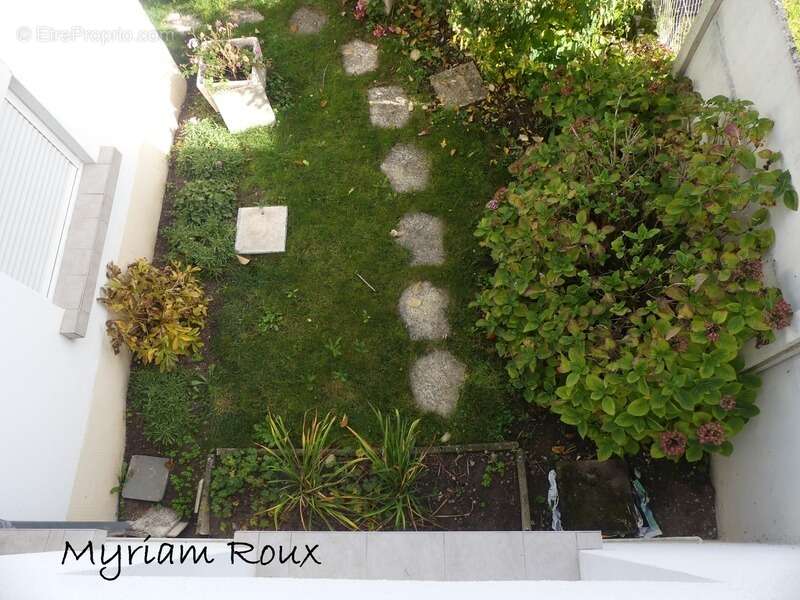 Maison à LA CHAPELLE-SAINT-MESMIN