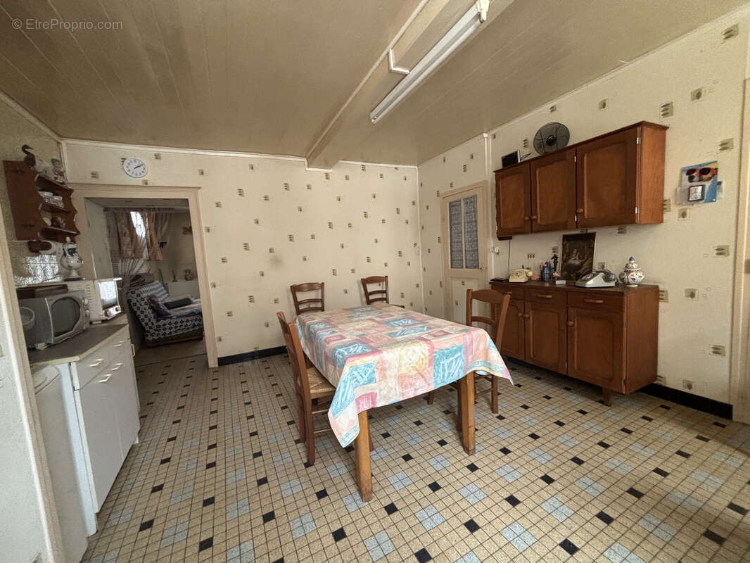 ETROCHEY ( 21) Maison de 100m2 avec petite cour proche de CHATILLON SUR SEINE ( 21) Accès par A5 et A7 - photo 5