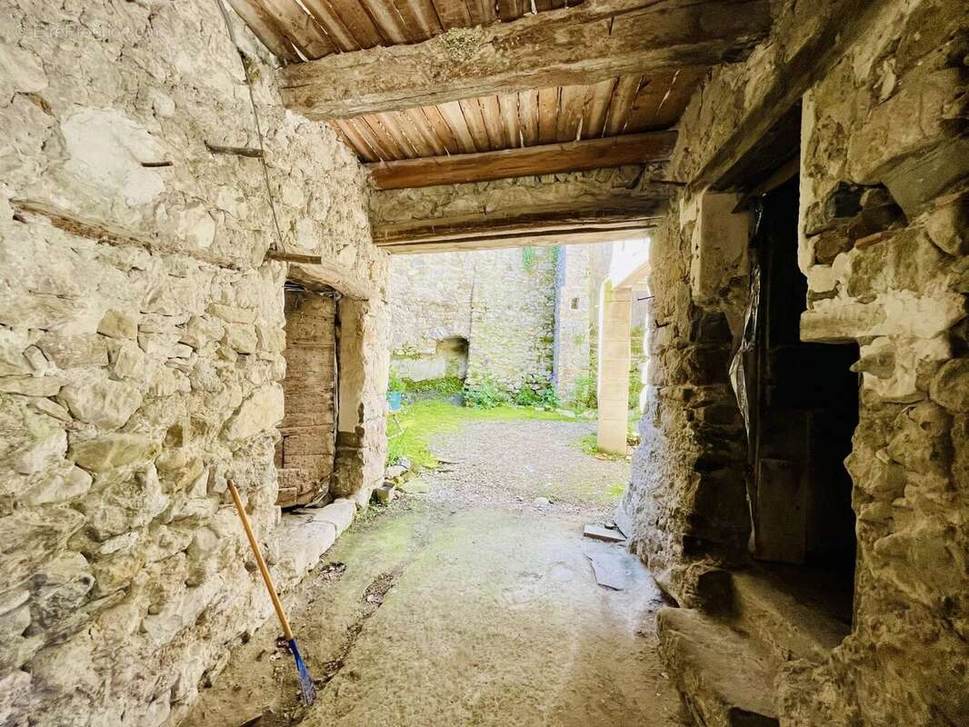 Maison à SAVOILLAN