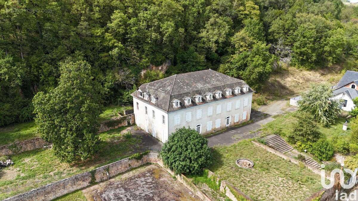 Maison 800 m² à Figeac  - photo 8