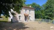 Maison à COURGEAC