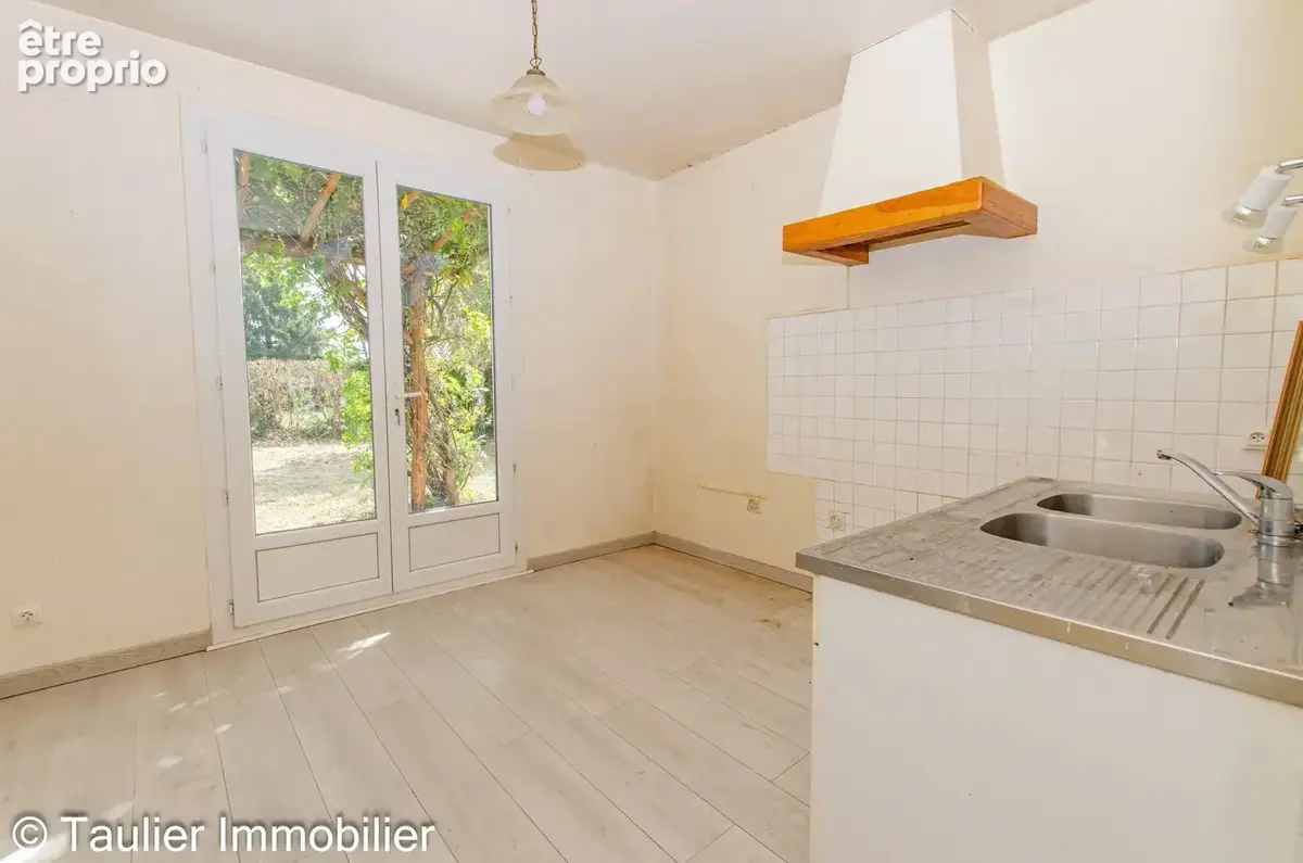 Maison T4 avec jardin et garage, à rafraîchir - photo 10